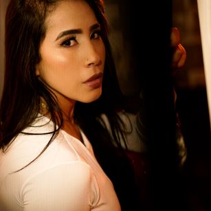 Model - BrinaVelez pussy