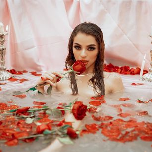 Model - AbbieRhondes footfetish