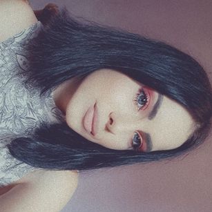 Model - MoniqueHills cei