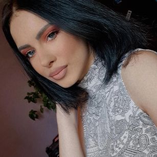 Model - MoniqueHills masturbation