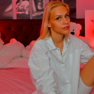Model - SEXY BLONDE roleplay