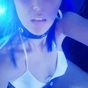 Model - Shalimar Rose dirtytalk