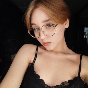 Model - LiziFox nobra