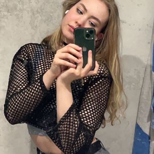 Model - AnyAmaazzy dance