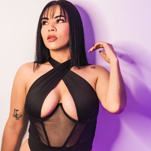 Model - Naatalia anal
