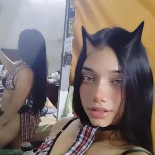 Model - Pamela10 tits