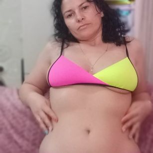 Model - Cristina Stanciu smoking