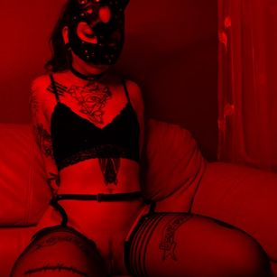 Model - kristina domination