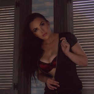 Model - Leonella roleplay