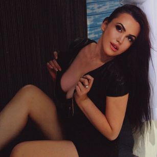 Model - Leonella bdsm