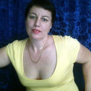 Model - Natalia yoke