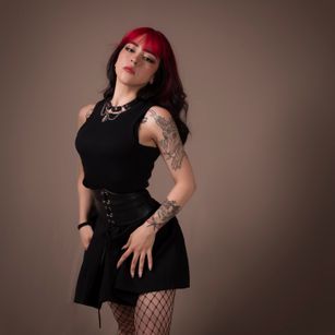 Model - Lilith Myers smalltits