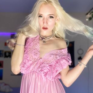 Model - Shyfairy girlnextdoor