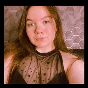 Model - Corty bigtits