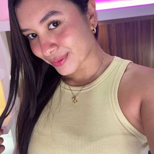 Model - Emily Palmer tits