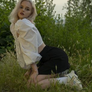 Model - ImBonBon Blonde