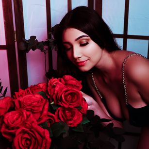 Model - DemiBell latina