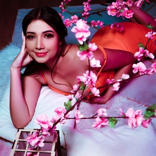 Model - DemiBell cum