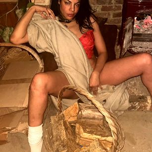 Model - MeghanSparkles temptress