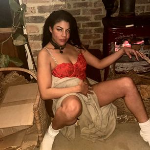 Model - MeghanSparkles glamourous