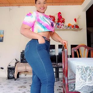 Model - kendallCollins squirt