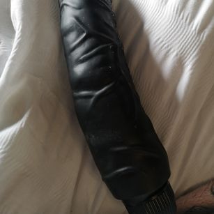 Model - Granny Edith Smith labia