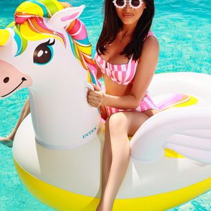 Model - JaniceBlair young