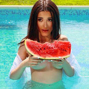 Model - JaniceBlair kinky