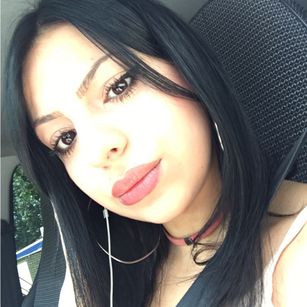 Model - EmiliaSong feet