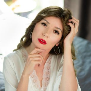 Model - NinaLips fetish