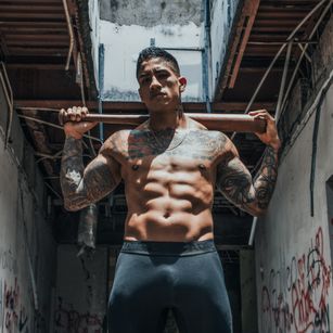 Model - Adan Reilly latino