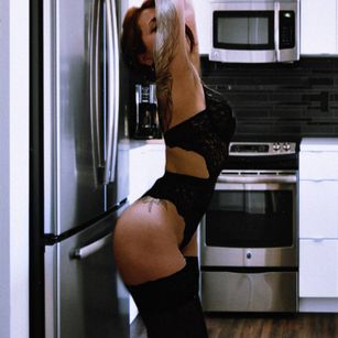 Model - MissLove bigass