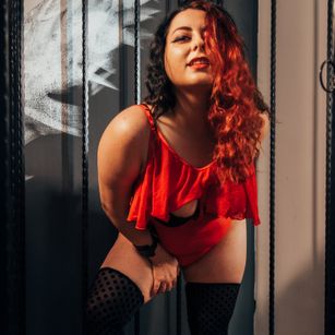 Model - HeraDevine dirty