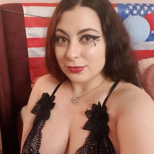 Model - HeraDevine dirty