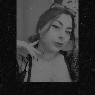 Model - HeraDevine squirt