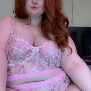 Model - Allie Sparks ass