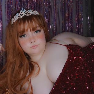 Model - Allie Sparks dominatrix