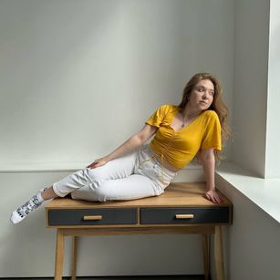 Model - Mila striptease