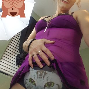 Model - Jana Reynes brunette