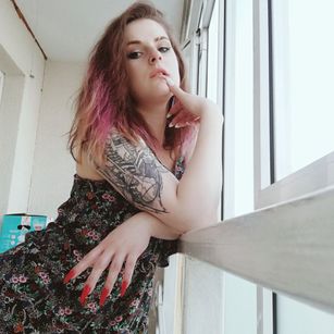 Model - Violetta_bloom bigass