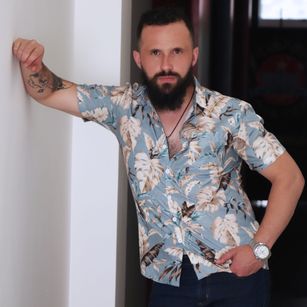 Model - Krizz rocca bigcock