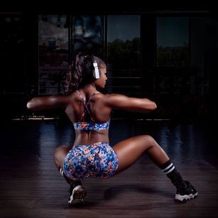 Model - Ivy Aries anal