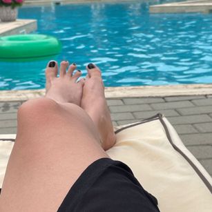 Model - GoddessHarley chastity