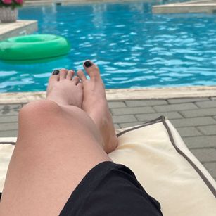 Model - GoddessHarley bdsm