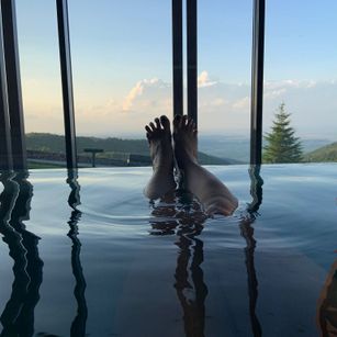 Model - GoddessHarley smoking