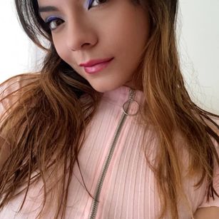 Model - Coraline Evans girlfriend