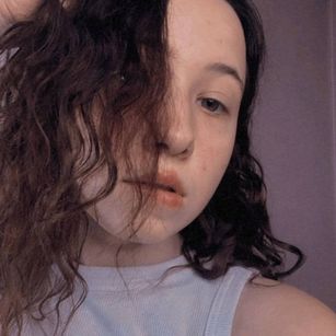 Model - Hayle deepthroat