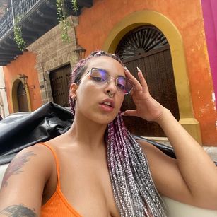 Model - Elizabeth corazon de leon latina