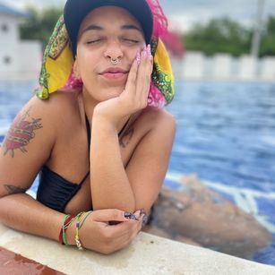 Model - Elizabeth corazon de leon latina