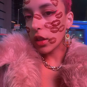 Model - Elizabeth corazon de leon femdom